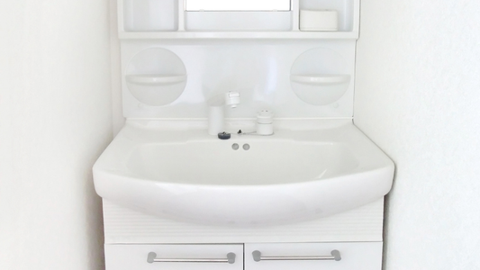 洗面台・洗面化粧台の寿命は？修理・交換の費用まで解説