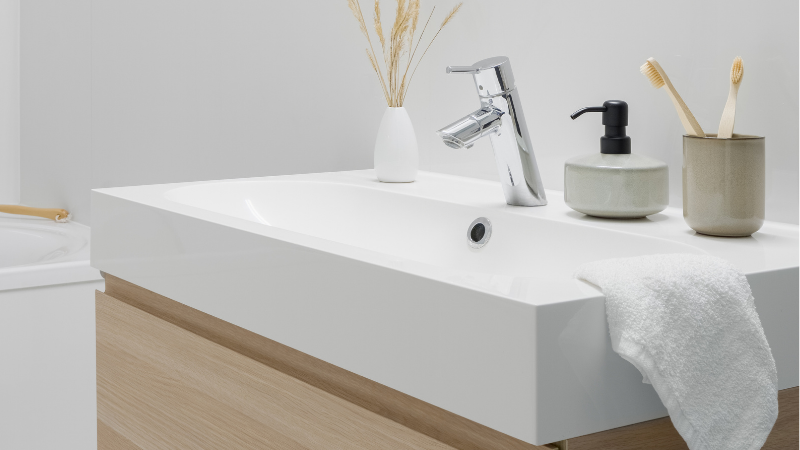 洗面台の素材はどう選ぶ？主要素材の特徴と選び方を解説